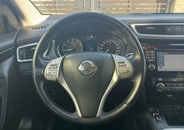 Nissan Qashqai cena 64500 przebieg: 115783, rok produkcji 2016 z Łaszczów małe 781